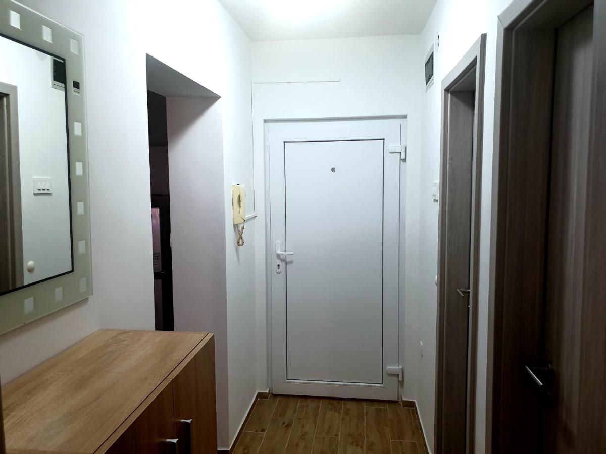 Apartment Mon Chéri-located in a quiet neighbourhood near beaches FREE PARKING Pola Esterno foto